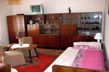 Croaţia Chata Beli Manastir, Exteriorul